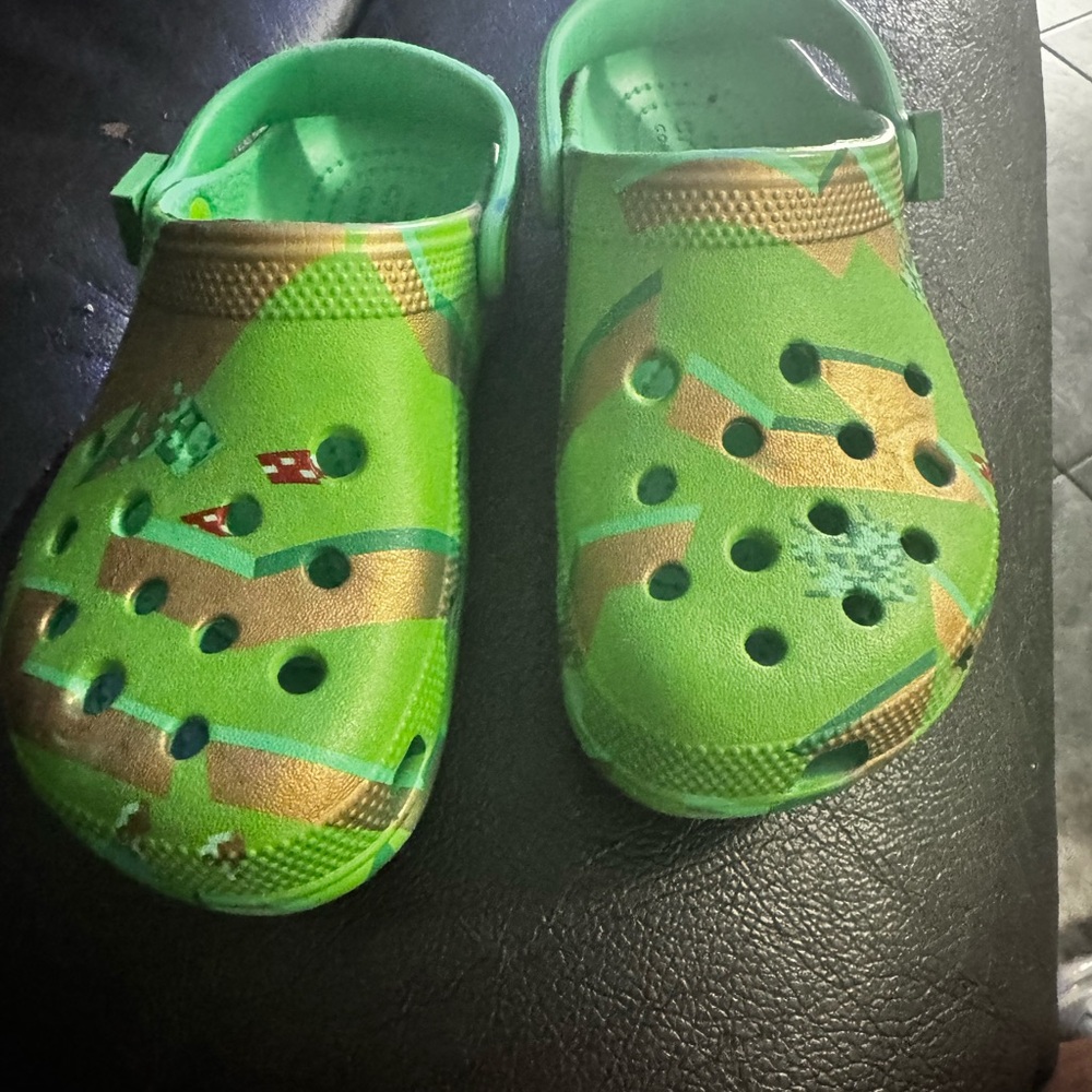 Kids Green Clogs